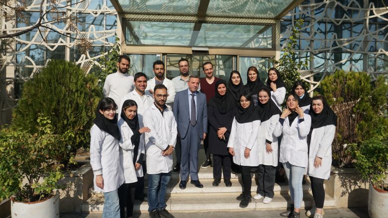 بازدید دانشجویان دانشکده داروسازی دانشگاه علوم پزشکی و خدمات بهداشتی و درمانی البرز
